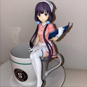 Maika Sakuranomiya Blend S figure with mug/saucer